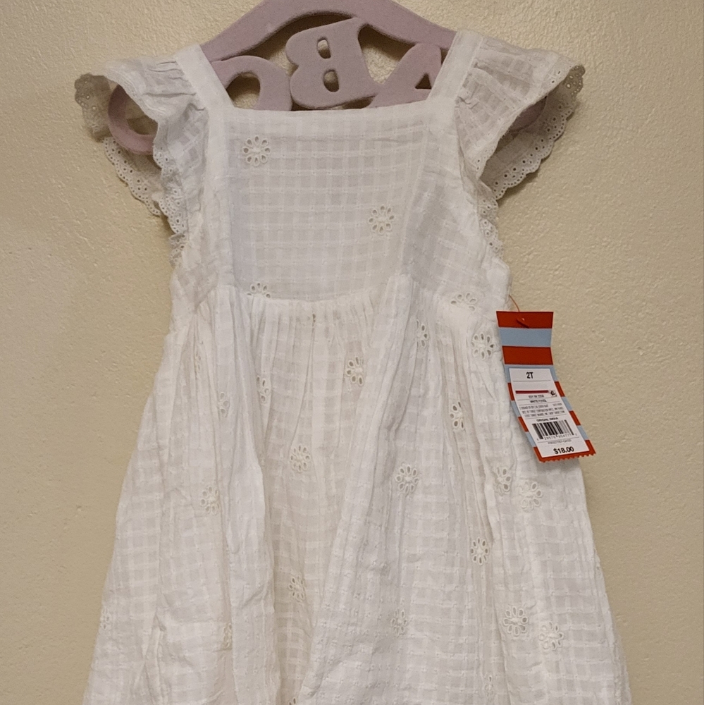 Summer sleeveless white dress embroided